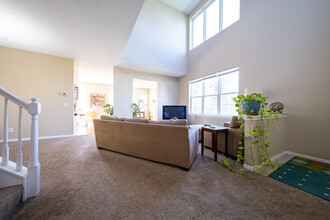 5110 Holly Ln N in Plymouth, MN - Building Photo - Building Photo