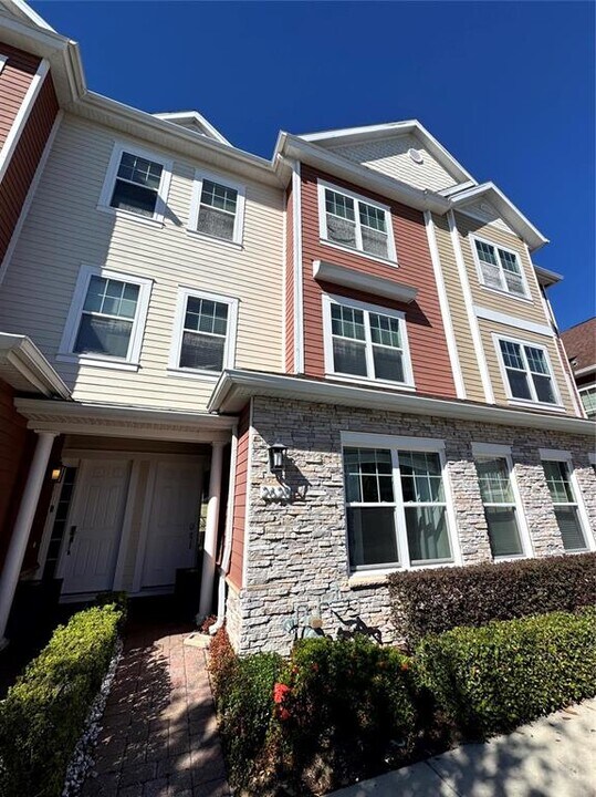 2628 Sunrise Shores Dr in Kissimmee, FL - Building Photo