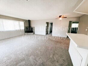 1942 S Broadway in Escondido, CA - Building Photo - Building Photo