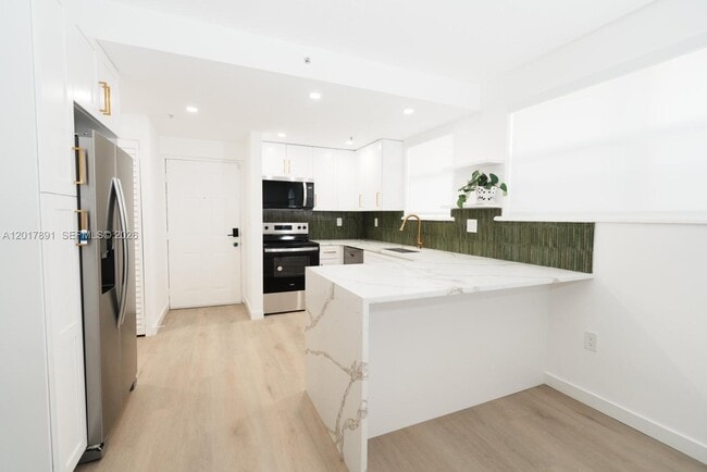 property at 3052 SW 27th Ave