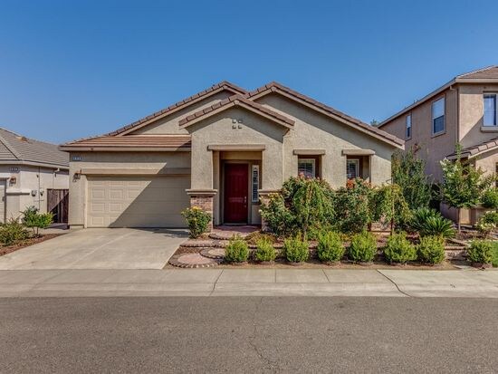 171 Unity Cir in Sacramento, CA - Foto de edificio