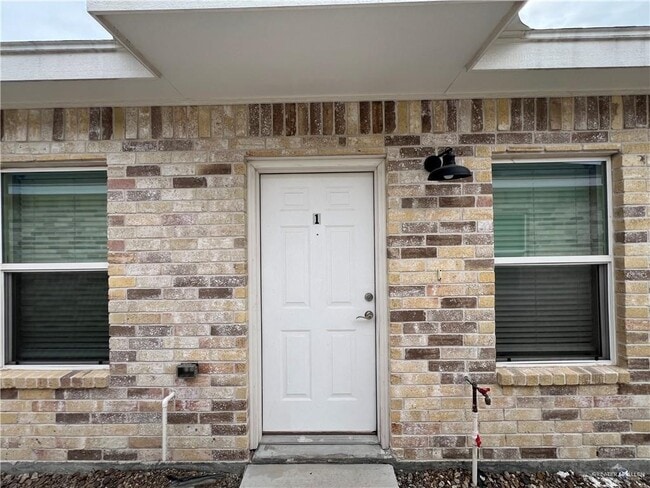 13 Israel E Ave in Alton, TX - Building Photo - Building Photo