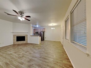 6401 Downeast Dr in Fort Worth, TX - Building Photo - Building Photo