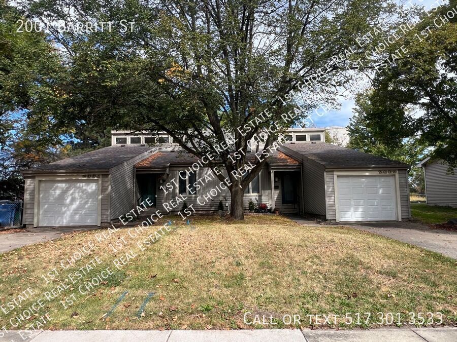 2001 Barritt St in Lansing, MI - Building Photo