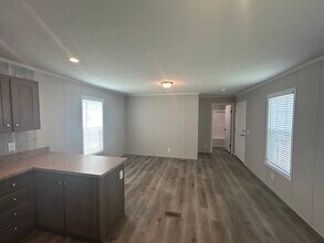 293 Wyoming in Belleville, MI - Building Photo - Building Photo