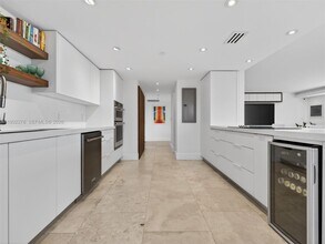 11113 Biscayne Blvd in Miami, FL - Building Photo - Building Photo