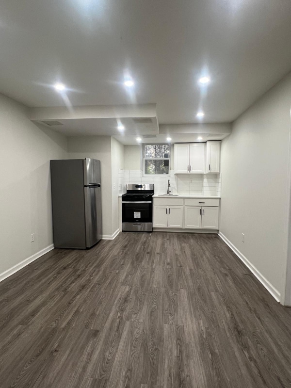 property at 157 S Harrison St