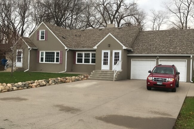 property at 1544 3rd Ave