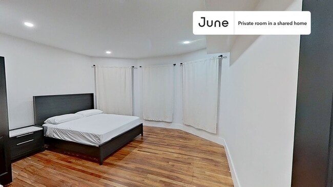 property at 8 Walnut Park