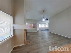 9302 Points Edge in San Antonio, TX - Foto de edificio - Building Photo