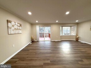 11382 Cromwell Ct in Woodbridge, VA - Building Photo - Building Photo