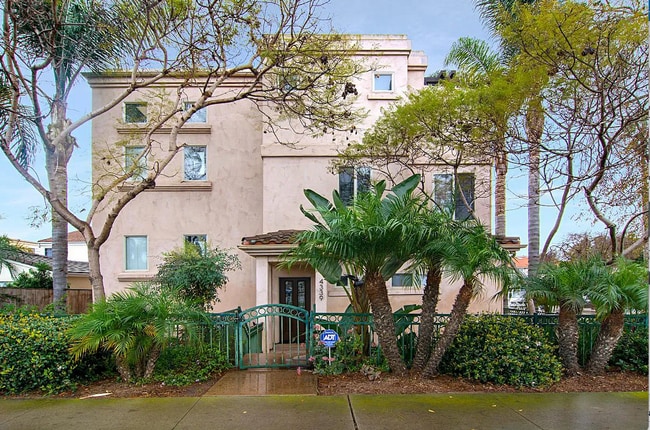 property at 4339 Fanuel St