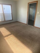 1304 Bertch Ave in Waterloo, IA - Building Photo - Building Photo