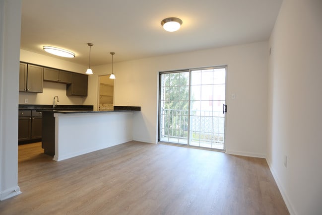Westridge Gardens Luxury Rental Apartments