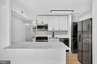 8481 Greenbelt Rd in Greenbelt, MD - Building Photo - Building Photo