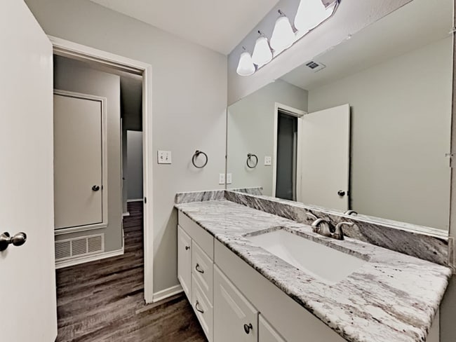3808 Periwinkle Dr in Fort Worth, TX - Building Photo - Building Photo