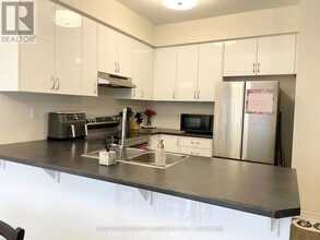 5 Poole St in Brantford, ON - Building Photo - Building Photo