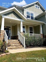 3901 Glorybower Way in Apex, NC - Building Photo