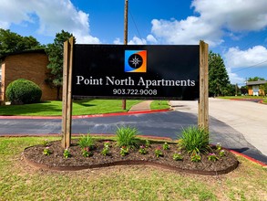 Point North in Henderson, TX - Foto de edificio - Building Photo