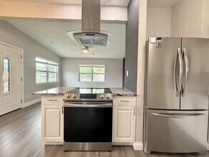 1375 Tuscola St in Clearwater, FL - Building Photo - Building Photo