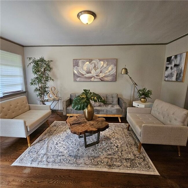 2123 Barbara Ln in Decatur, GA - Foto de edificio - Building Photo
