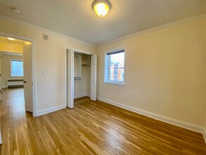 72 Saint Paul St in Brookline, MA - Building Photo - Building Photo