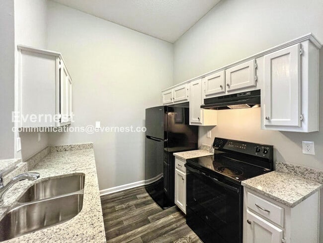 5637 Kaitlyn Dr W in Walls, MS - Foto de edificio - Building Photo