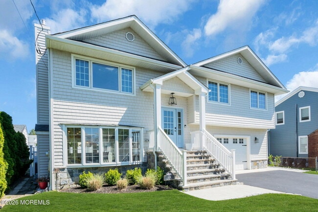 558 Central Ave in Spring Lake, NJ - Building Photo - Building Photo