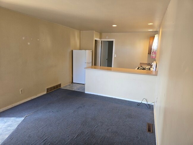 150 Forest Ave, Unit Lower in Buffalo, NY - Foto de edificio - Building Photo