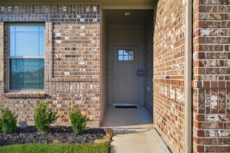 8102 Coral Dr in Texas City, TX - Building Photo - Building Photo