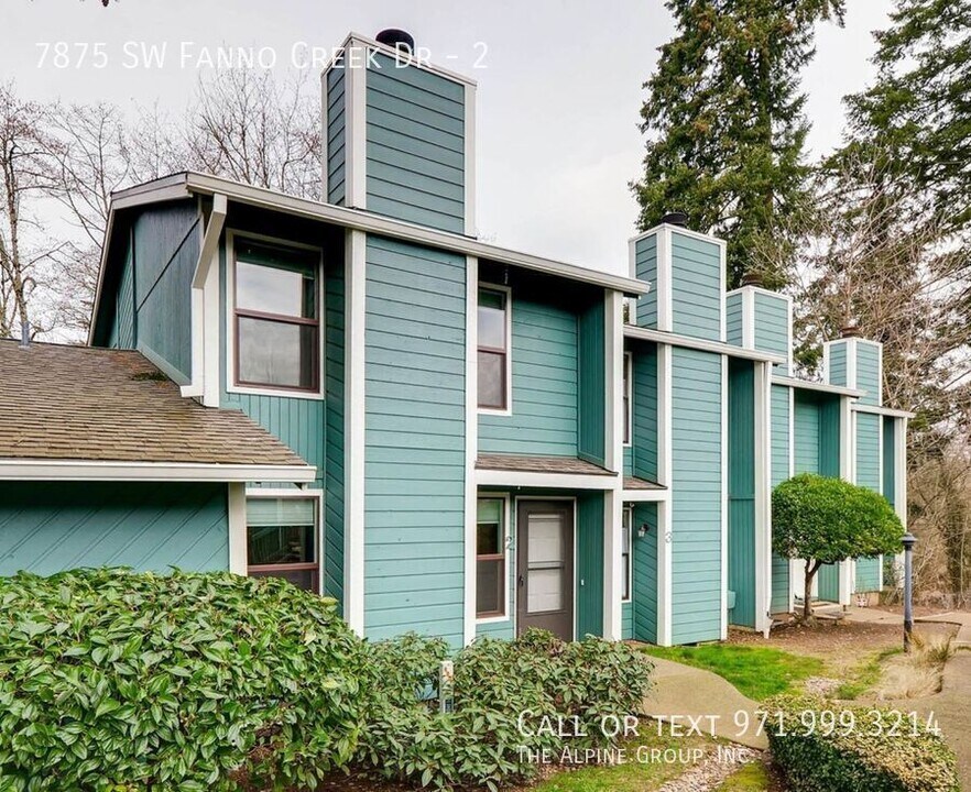 7875 SW Fanno Creek Dr in Tigard, OR - Building Photo