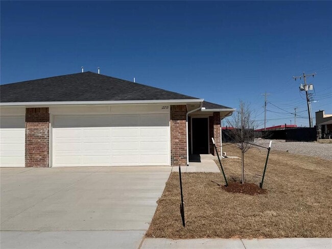 12213 Aaran Way in Yukon, OK - Building Photo - Building Photo