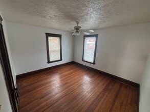 430 Clinton Ct, Unit 428 in Meadville, PA - Foto de edificio - Building Photo