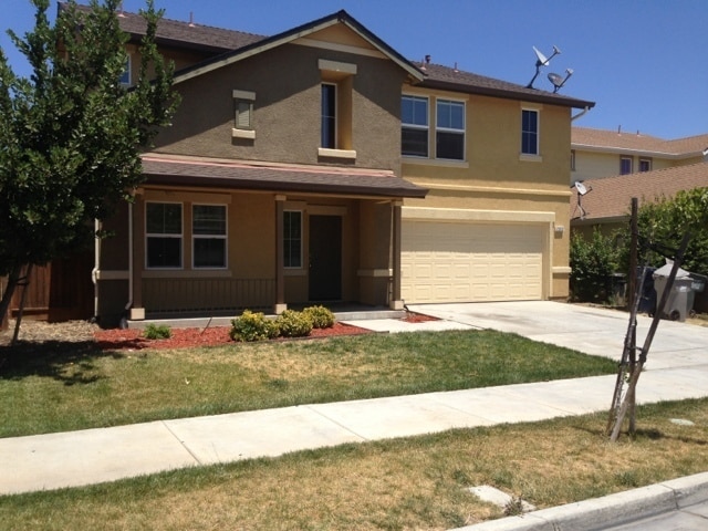 2322 N Rock Creek Dr in Los Banos, CA - Building Photo - Building Photo
