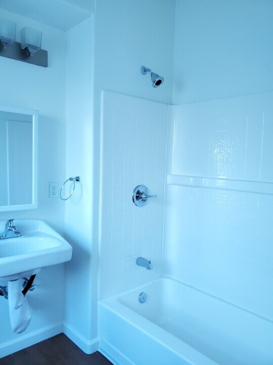 2203 E 8th St-Unit -A303 in National City, CA - Building Photo