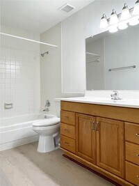 2816 S Bartell Dr photo'