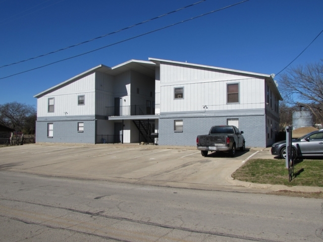 Comanche Trail Apartments in Lake Worth, TX - Foto de edificio - Building Photo