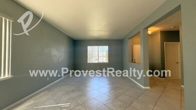 13041 Walnut Way in Victorville, CA - Building Photo - Building Photo