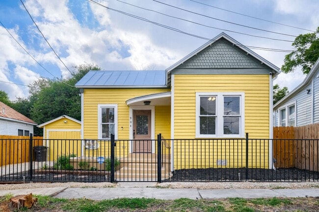 property at 904 N Mesquite St