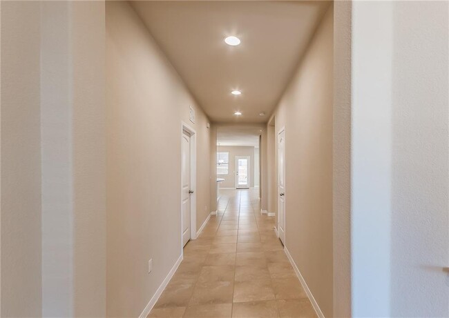 2432 Lyla Ln in Leander, TX - Building Photo - Building Photo