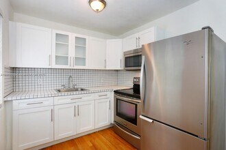 27 Phoenetia Ave in Coral Gables, FL - Building Photo - Building Photo
