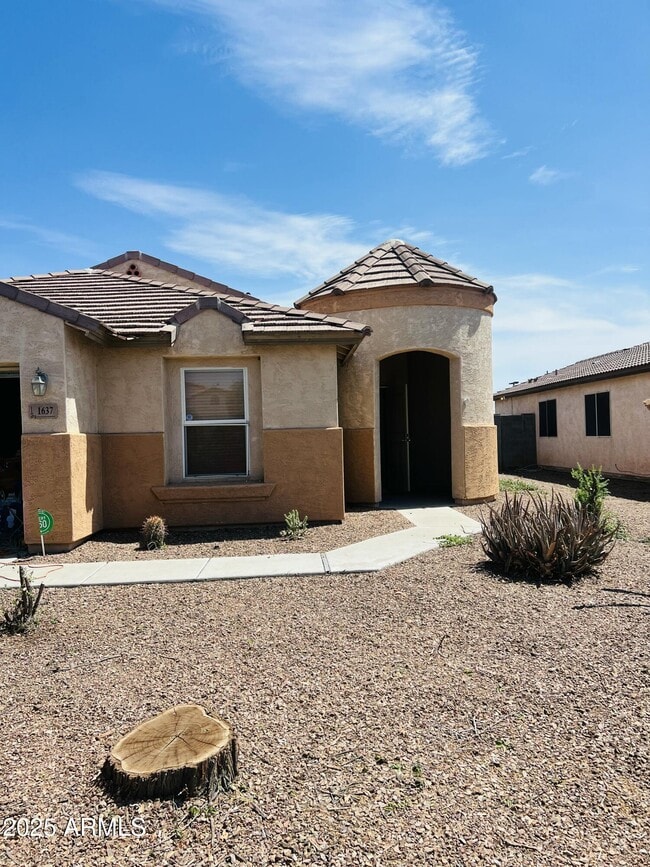 property at 1637 E Ash Ave