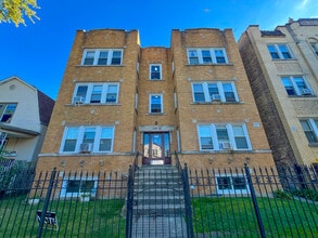 5521-23 W Farragut Ave in Chicago, IL - Building Photo - Building Photo