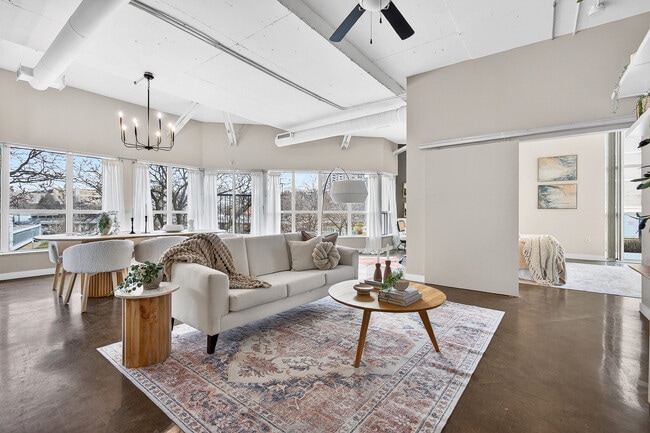 property at 66 Bay St S