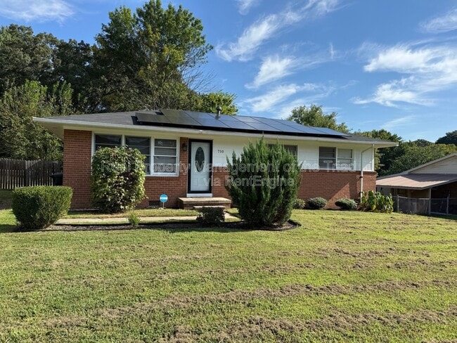 property at 710 Savannah St