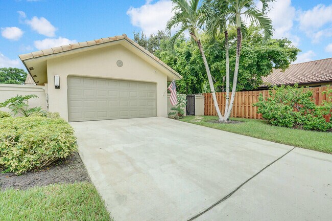 1740 NW 21st Ct in Delray Beach, FL - Building Photo - Building Photo