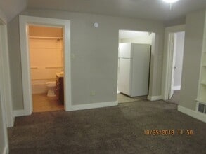 828 Huestis Ave in Fort Wayne, IN - Building Photo - Building Photo
