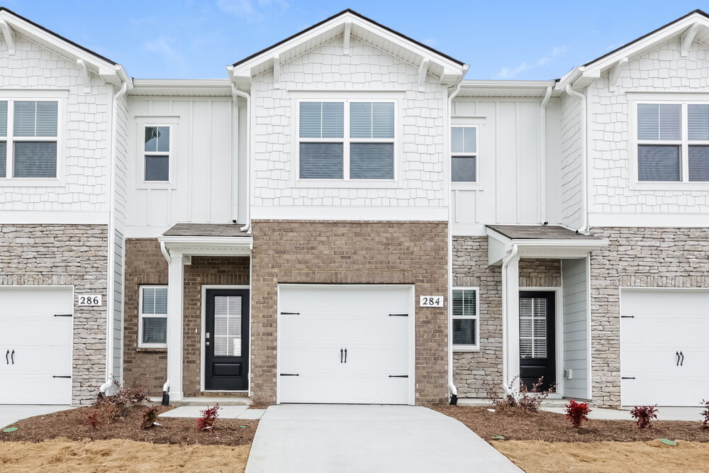 284 Redhead Ln in Lebanon, TN - Building Photo