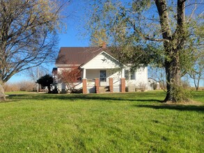 622 S E Orchid Ln in Trenton, MO - Building Photo - Building Photo