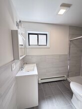 1207 30th Dr, Unit 3 in Astoria, NY - Foto de edificio - Building Photo